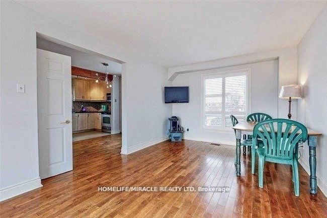 7 Greenhills Sq, House other with 3 bedrooms, 2 bathrooms and 4 parking in Brampton ON | Image 10