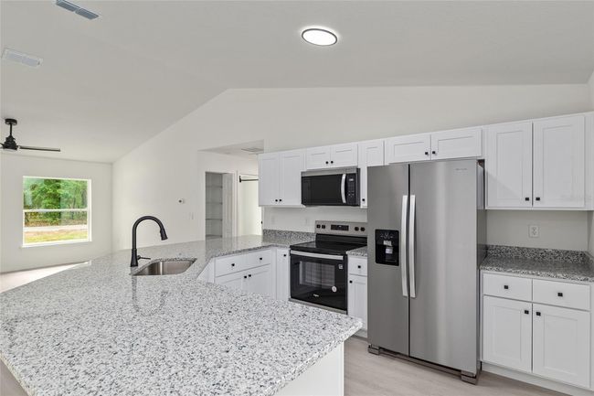 24375 Nw Foxglove Ln, House other with 3 bedrooms, 2 bathrooms and null parking in DUNNELLON FL | Image 22