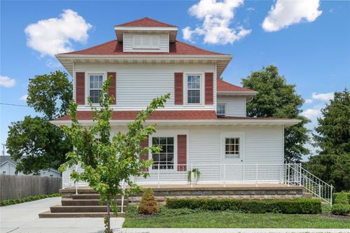 203 Lombard St, Clarence, IA, 52216-9753 | Card Image