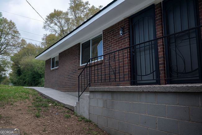 2831 Palm Dr, Home with 2 bedrooms, 1 bathrooms and 3 parking in Atlanta GA | Image 17