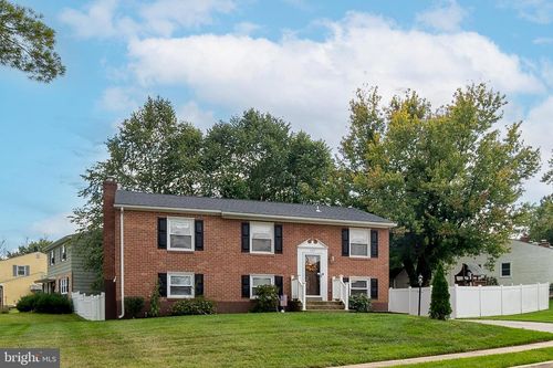 225 Northway Rd, REISTERSTOWN, MD, 21136-2124 | Card Image