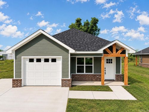 2710 Belair Dr S, Pine Bluff, AR, 71601-6841 | Card Image
