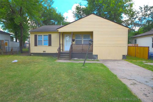 6268 E Latimer St, Tulsa, OK, 74115-6726 | Card Image