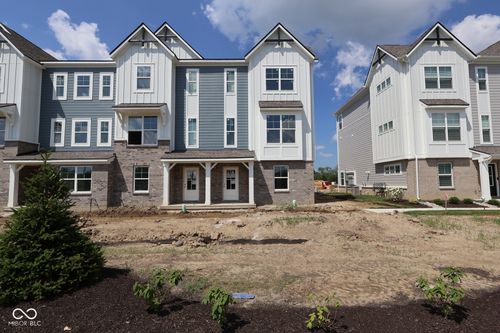 11204 Greenfield Ave, Noblesville, IN, 46060-9481 | Card Image