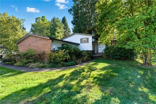 11880 Mill Race St Nw, Canal Fulton, OH, 44614-9450 | Card Image