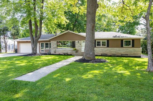 2674 Woodcrest Drive, Clayton, WI, 54956 | Card Image