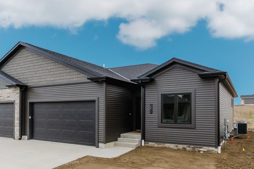 2215 N 26th, Norfolk, NE, 68701 | Card Image