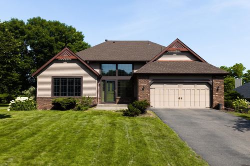 1680 Thornhill Ln, Woodbury, MN, 55125-8668 | Card Image