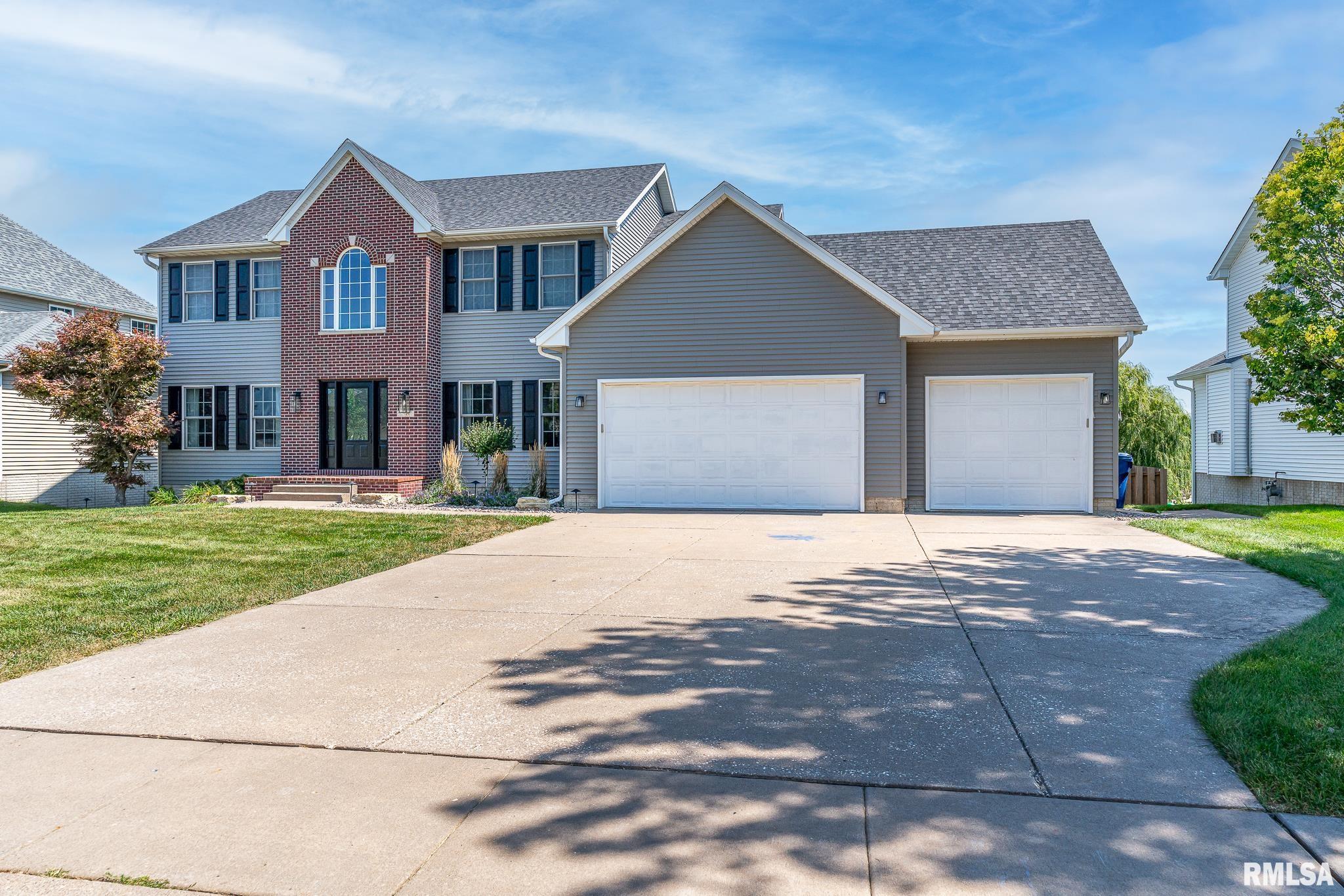 Kristi Ln, Bettendorf, IA 52722