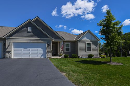 1444822 Stone Dr, Menomonee Falls, WI, 53051-6931 | Card Image