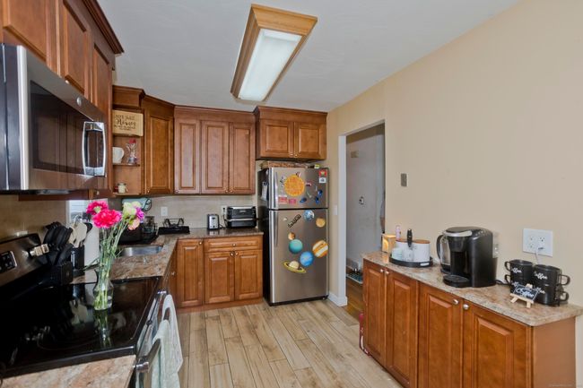 198 Connecticut Ave, House other with 3 bedrooms, 2 bathrooms and null parking in Newington CT | Image 12
