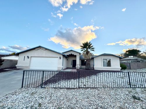 4944 La Canada, Sierra Vista, AZ, 85635-5744 | Card Image