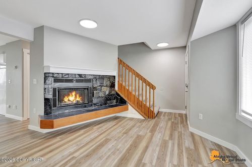 apt-b-5730 Rocky Mountain Ct, Anchorage, AK, 99504-4831 | Card Image