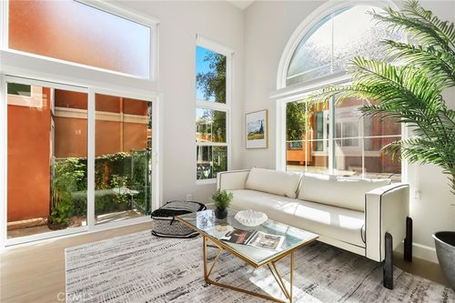 21 Medici Aisle, Irvine, CA, 92606-8373 | Card Image