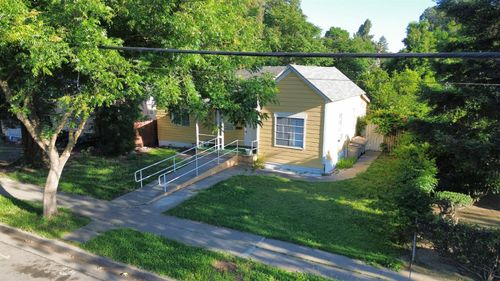 920 North Street, Woodland, CA, 95695 | Card Image