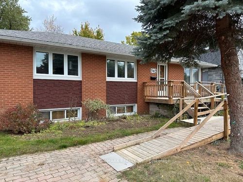 542 Wingrove Cres, Oakville, ON, L6L4R6 | Card Image