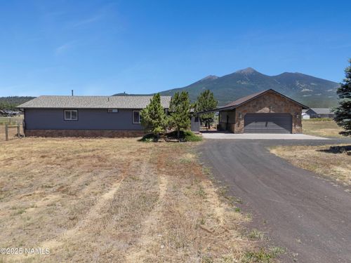 7660 W Bridle Trl, Flagstaff, AZ, 86001-8022 | Card Image