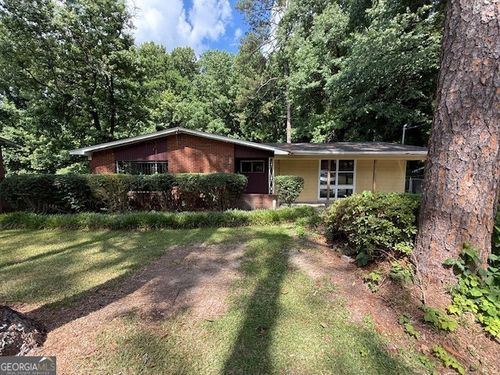 2379 Country Club Drive Sw, atlanta, GA, 30311 | Card Image