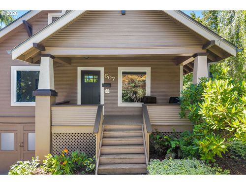 1-and-2-607 Cascade Ave, Hood River, OR, 97031-1732 | Card Image