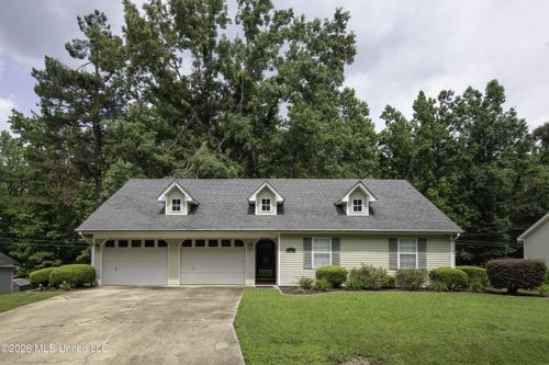 711 Lovers Lane Rd, Booneville, MS, 38829-9148 | Card Image