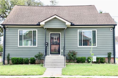 3619 Cherry St, New Orleans, LA, 70118-1907 | Card Image