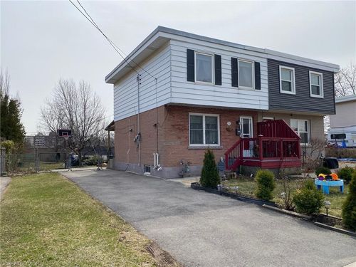 10 Armstrong Ave, Hamilton, ON, L8H1M5 | Card Image