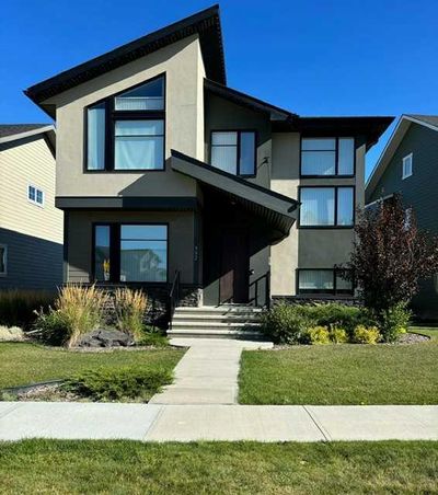 332 S Harmony Dr, House detached with 5 bedrooms, 3 bathrooms and 2 parking in Rocky View County AB | Image 1