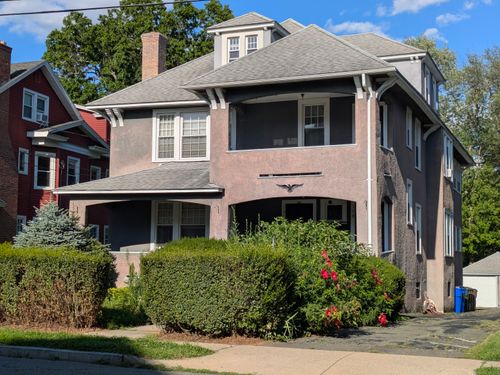 106 Maplewood Ave, West Hartford, CT, 06119-1664 | Card Image