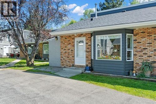 304-3155 Gordon Dr, Kelowna, BC, V1W3N5 | Card Image