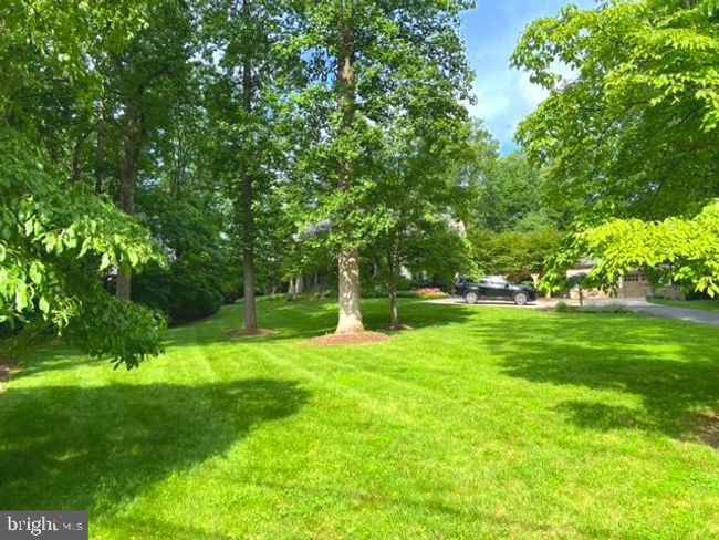 8820 Burning Tree Rd, House other with 6 bedrooms, 7 bathrooms and null parking in BETHESDA MD | Image 4