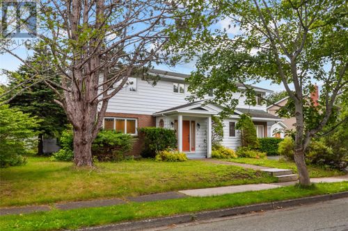 6 Parsons Place, St. John's, NL, A1A1Y3 | Card Image