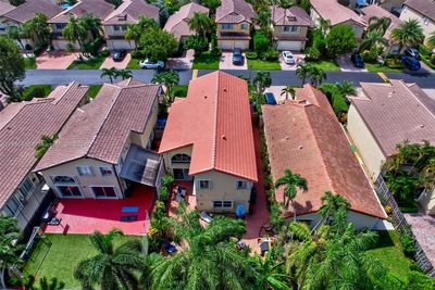 11279 Nw 51st Ter, House other with 5 bedrooms, 3 bathrooms and null parking in Doral FL | Image 3