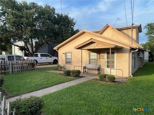 505 Pearl St, Cuero, TX, 77954-4143 | Card Image