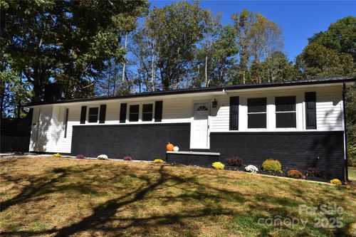 159 Bradley St, Nebo, NC, 28761-9629 | Card Image