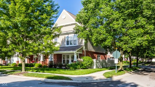 15542 Clearbrook St, Westfield, IN, 46074-8094 | Card Image