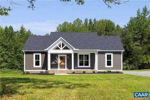 12915 Francisco Rd, Farmville, VA, 23901-7051 | Card Image