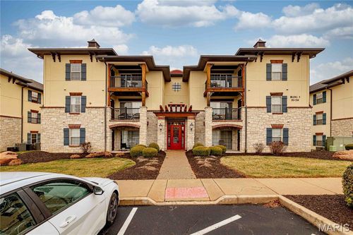 532 Bordeaux Way, Saint Peters, MO, 63376-2786 | Card Image