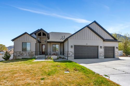 68 N 300 E, Santaquin, UT, 84655-7111 | Card Image