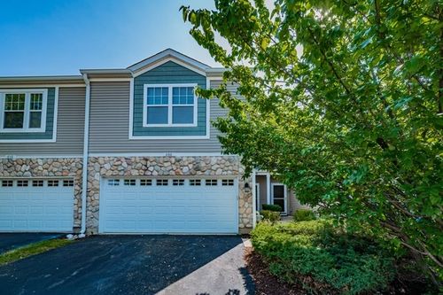 680 Meadowridge Dr, Aurora, IL, 60504-5381 | Card Image