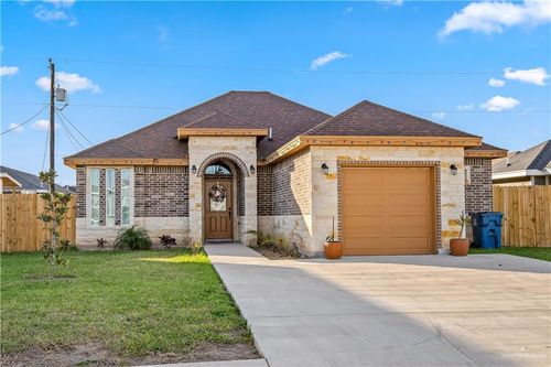 813 Dove St, Alamo, TX, 78516-0130 | Card Image