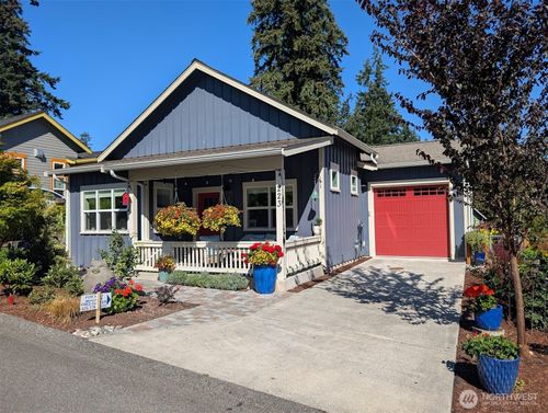 223 Clover Ct, Langley, WA, 98260-8033 | Card Image
