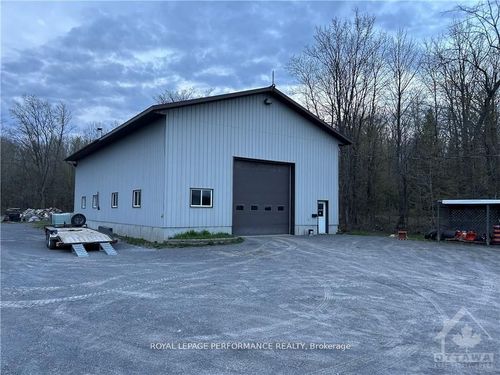 1730 O'Toole Rd, Cumberland, ON, K4C1N1 | Card Image