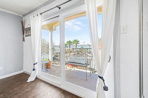 307-307 Yacht Club Ln, Seabrook, TX, 77586-6206 | Card Image