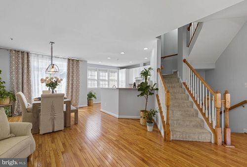 1515 Artillery Ter Ne, LEESBURG, VA, 20176-6625 | Card Image