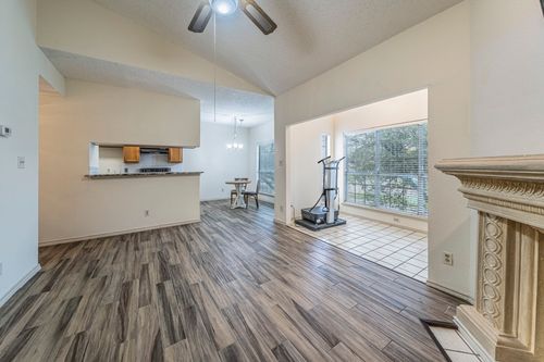 110-4101 Esters Rd, Irving, TX, 75038-4720 | Card Image