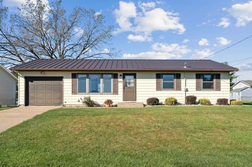 8920 N Badger Rd, EAST DUBUQUE, IL, 61025-9521 | Card Image