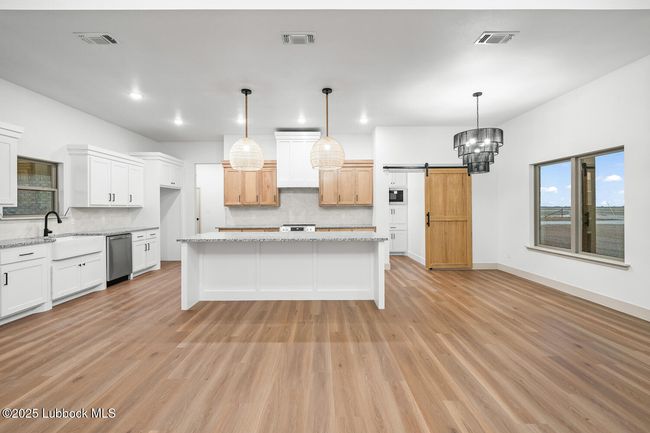 10409 N Fm 1729, House other with 3 bedrooms, 3 bathrooms and null parking in Idalou TX | Image 17