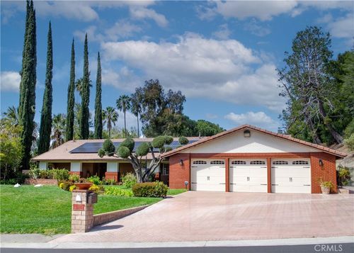 15845 Condor Ridge Rd, Canyon Country, CA, 91387-3987 | Card Image