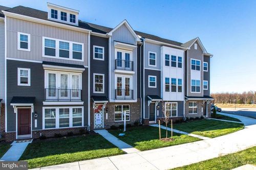 2571 Hopton Ln, FREDERICK, MD, 21701-1322 | Card Image