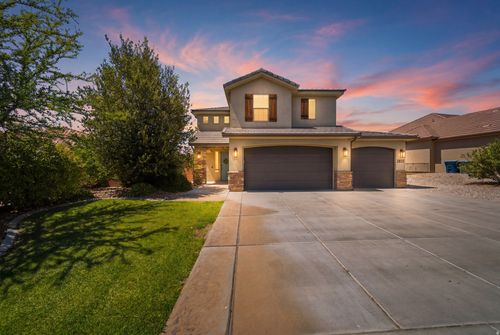 2813 E Crimson Ridge Dr, St. George, UT, 84790-4244 | Card Image